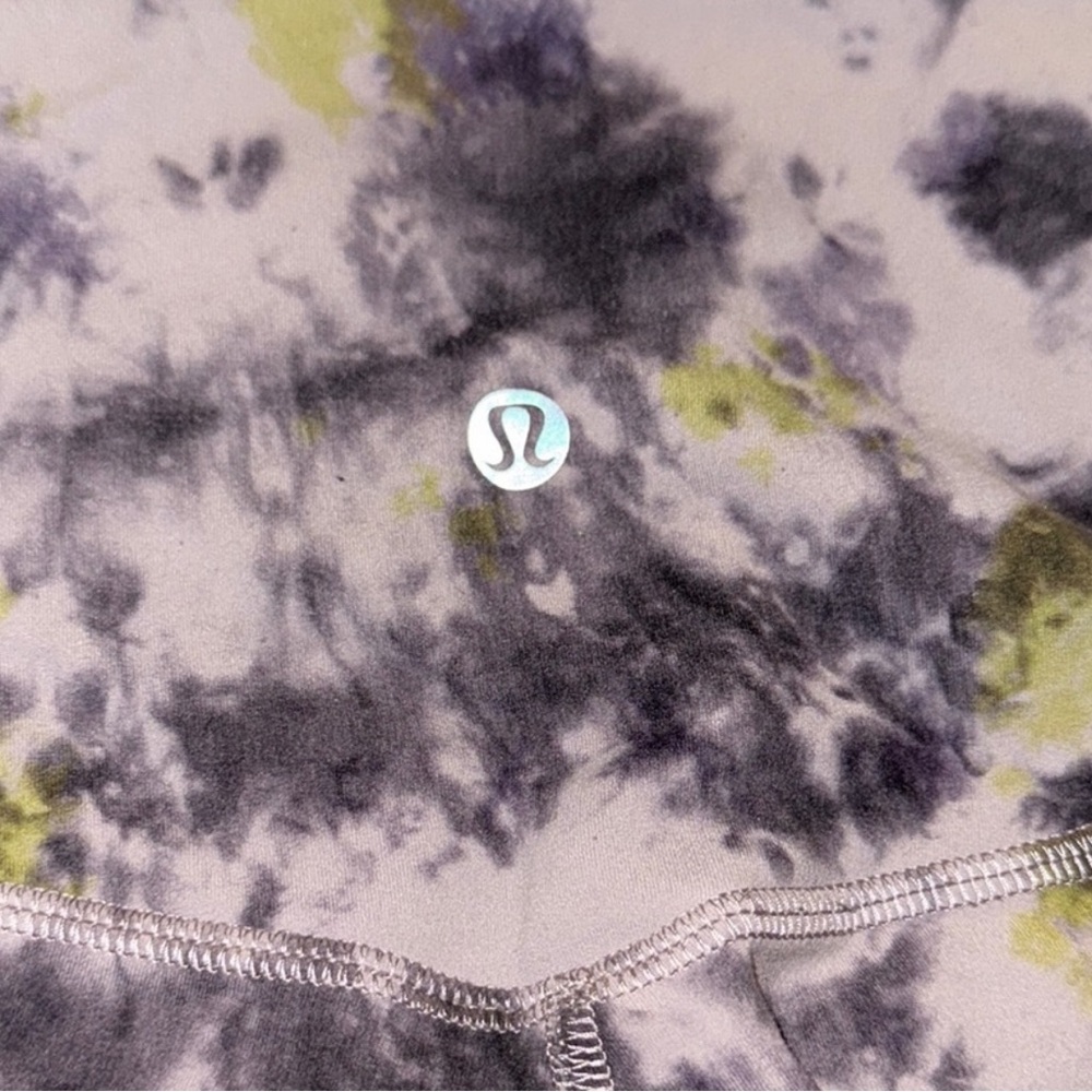 Lululemon Align SET Diamond Dye Iced Iris Tie Dye tank and leggings - Picture 4 of 4